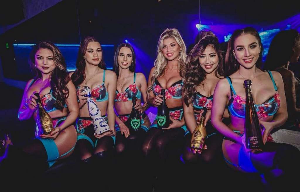 Bottle Service Unveiled: Insider Tips for a Premium Nightclub Experience