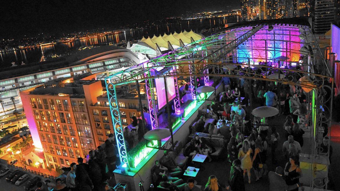 ALTITUDE Sky Lounge: Rooftop Revelry