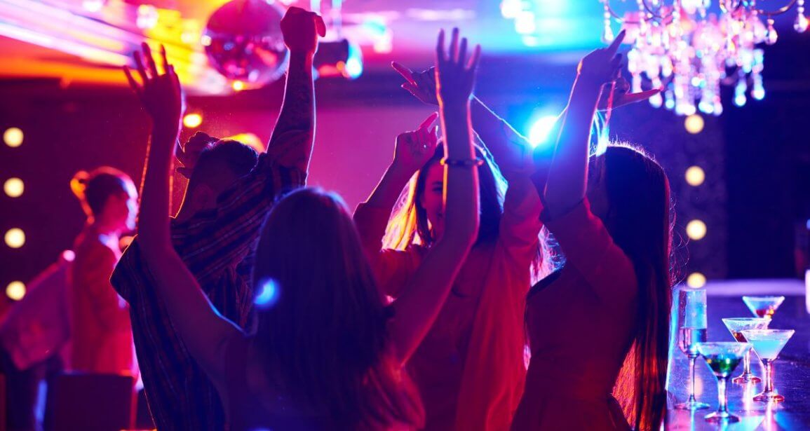 Networking and Nightlife – The Ultimate Guide to Making Connections